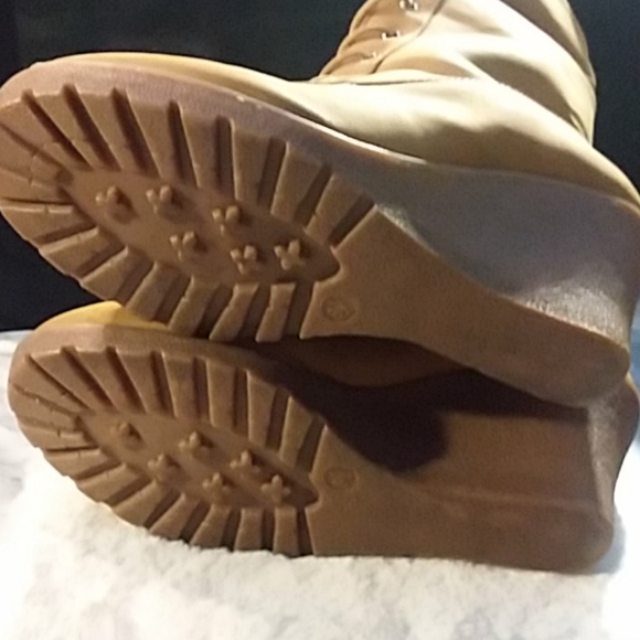 Ladies Boots - Picture 6 of 9